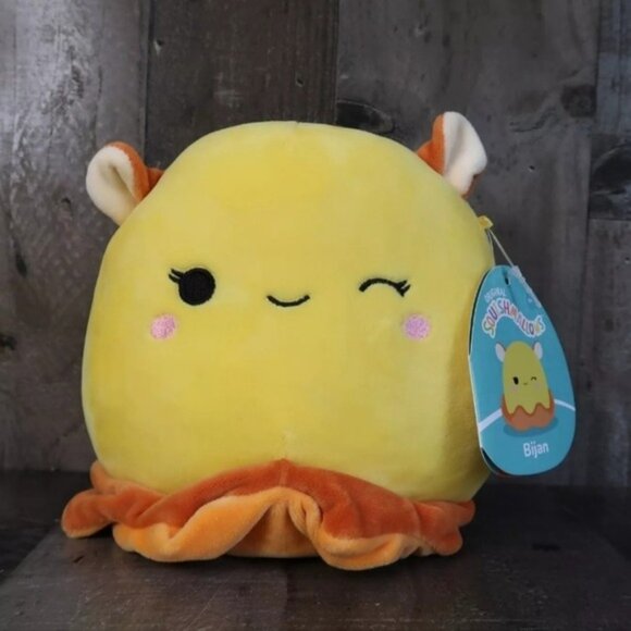 NWT Squishmallow Bijan Yellow Octopus Winking Plush Toy  HAS FLAW 8" - Picture 1 of 9